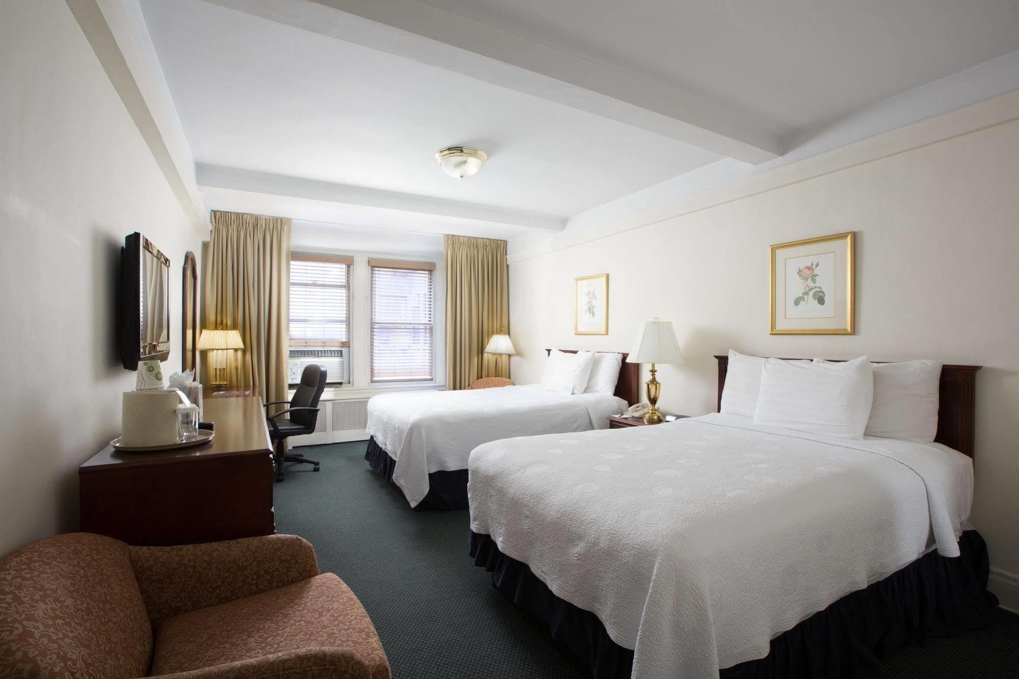 Salisbury Hotel Нью-Йорк Экстерьер фото